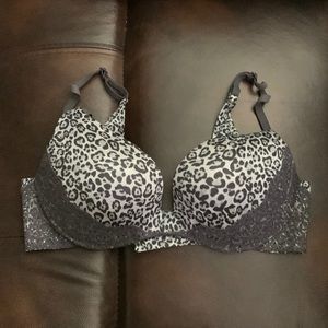 Victoria’s Secret Push Up Bra size 34 C Preowned